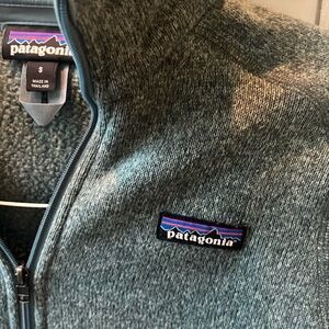 Patagonia fleece lined zip sweater